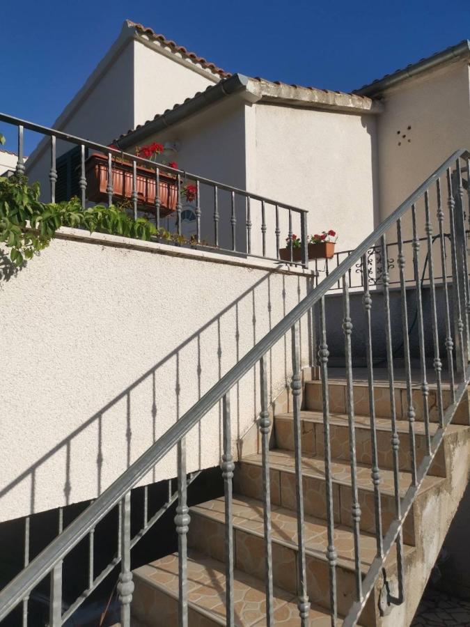 Apartments Luca 扎博里克 外观 照片